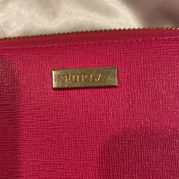 Furla Babylon Zip Around Saffiano Wallet - Picture 12 of 12